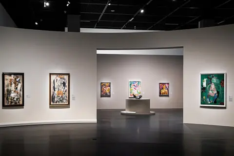 首尔蓬皮杜韩华馆立体主义开幕展的展厅与作品