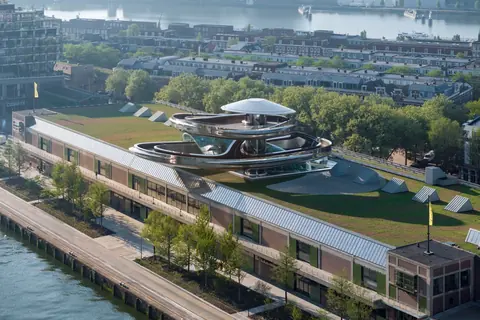 鹿特丹 Fenix 迁徙博物馆建筑及其螺旋形公共楼梯