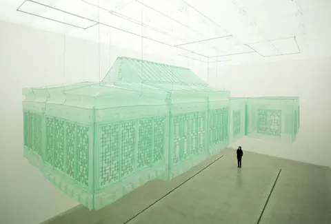 徐道获以半透明织物重构住宅空间的作品《Home》