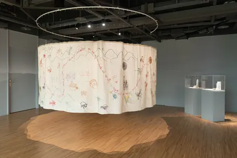 Meita Meilita 作品《Wanai Saiji: The Shape of Being》(2025)