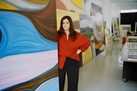 Marina Perez Simão 为 Frieze London 创作的抽象绘画