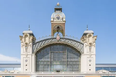 布拉格工业宫内部空间,首届 Prague Contemporary 计划在此举行