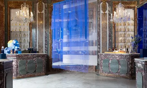 Maison Guerlain 内 L’Heure des Possibles 群展的展览空间