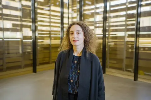 第十四届首尔媒体城市双年展艺术总监 Irini Papadimitriou 肖像